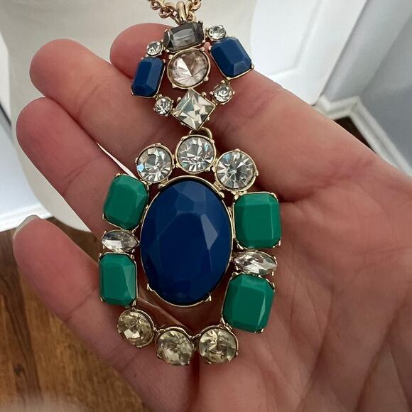 J.Crew Acrylic and Crystal Studded Peacock Blue Pendant Necklace on Gold Chain - Picture 3 of 7